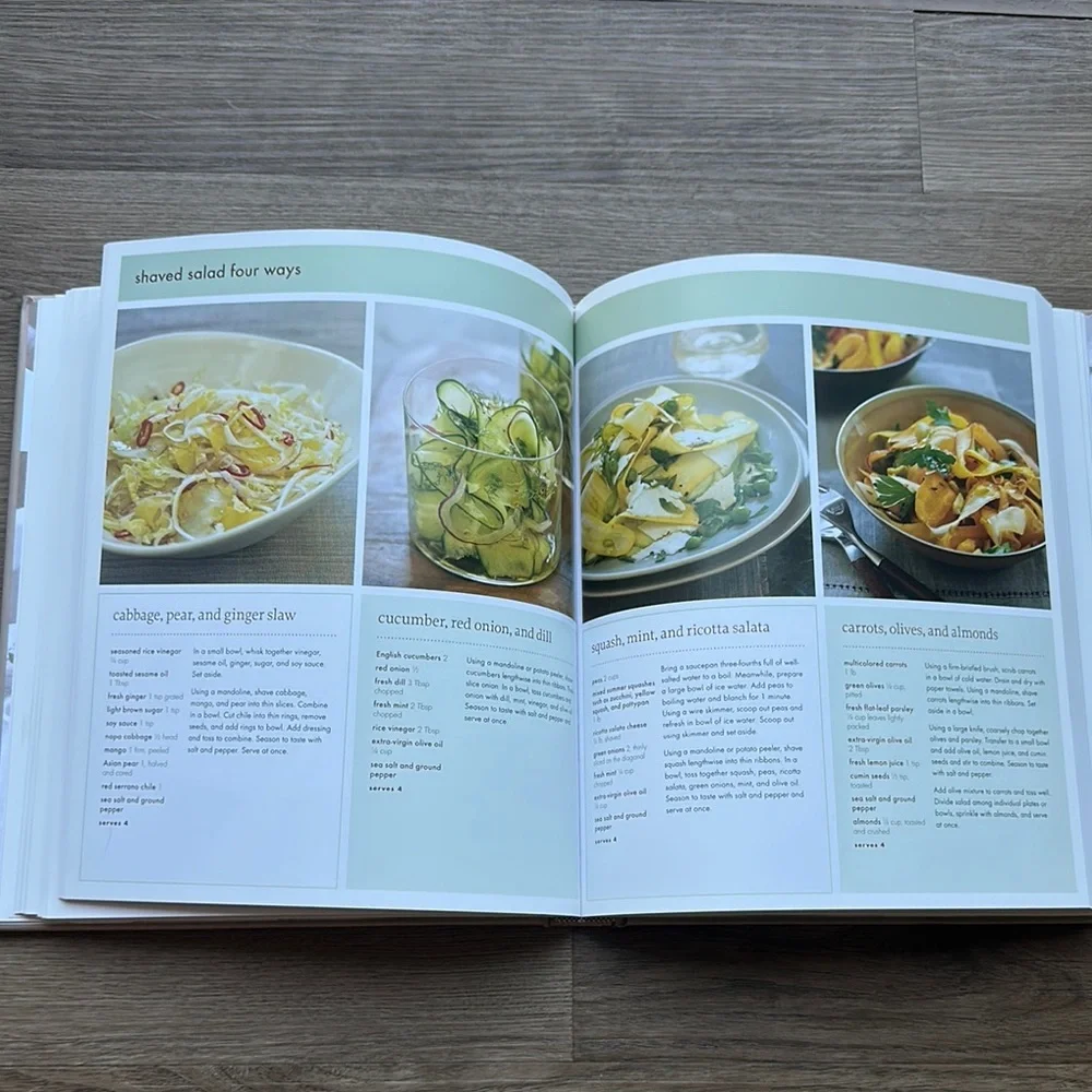 Williams Sonoma Cooking for Friends Gray Book